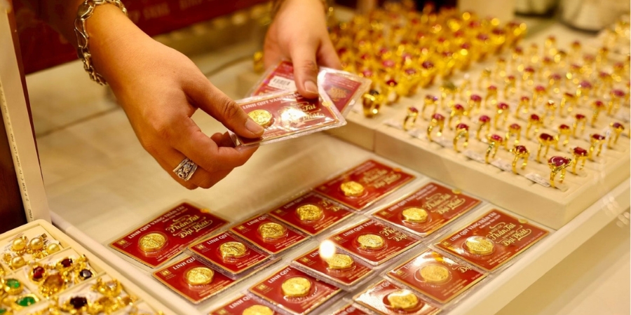 Cập nhật giá vàng 15h ngày 18/3/2026: Vàng SJC và vàng nhẫn giữ vùng 180–183 triệu, thế giới quanh mốc 5.000 USD