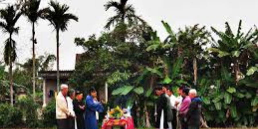 Xem chi tiết liệu người cho mượn tuổi làm nhà có phải gánh vận đen?