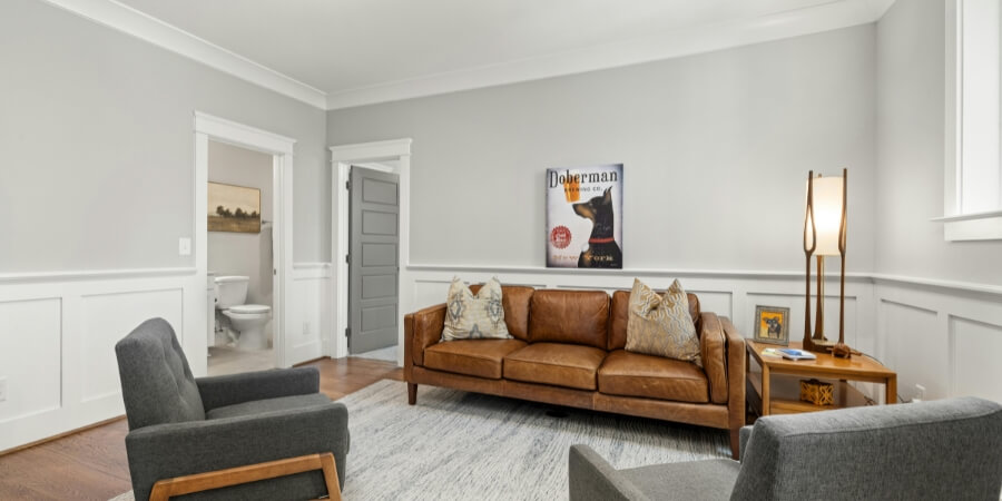 phong thuỷ phòng khách tuổi canh thân